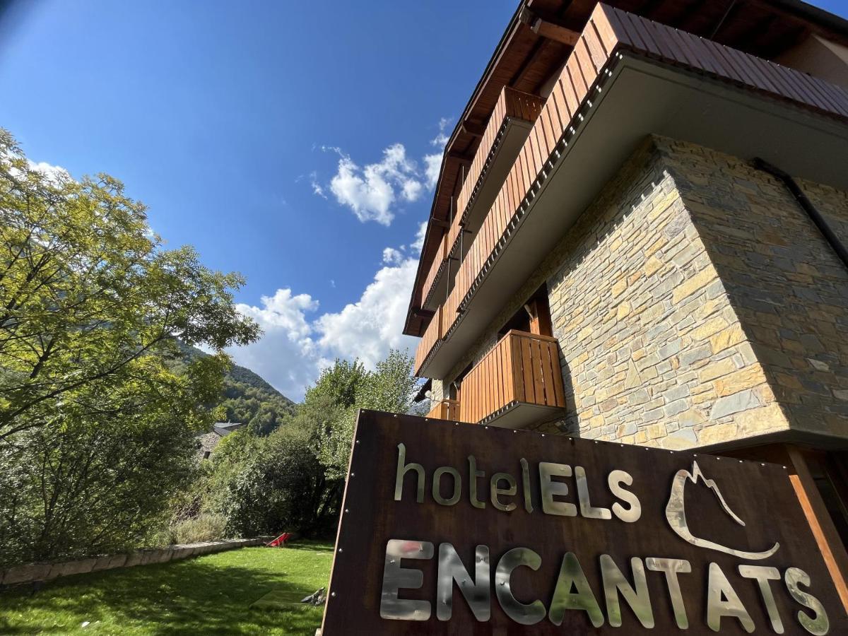 Hotel Els Encantats Еспот Екстериор снимка