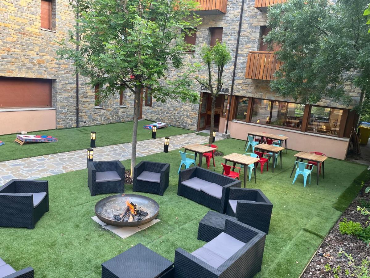 Hotel Els Encantats Еспот Екстериор снимка