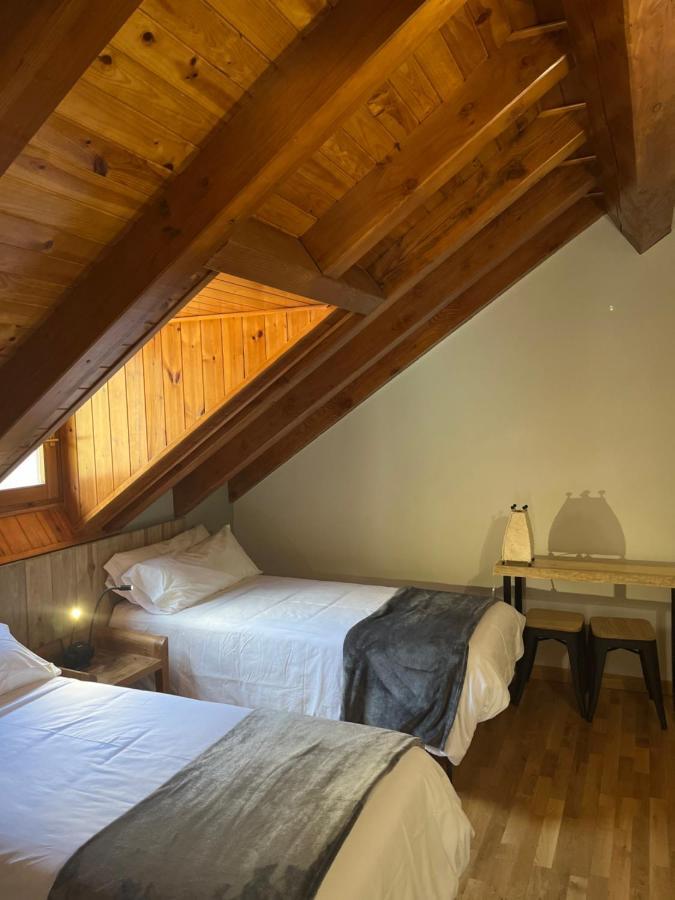 Hotel Els Encantats Еспот Екстериор снимка